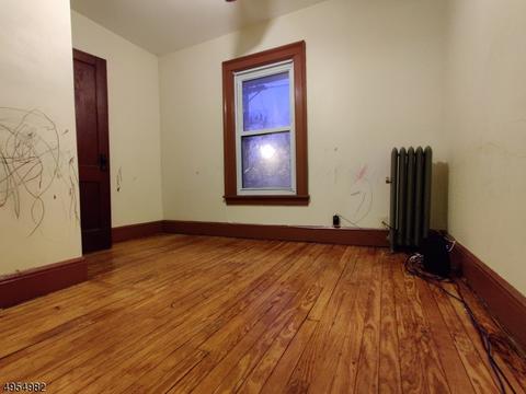 634 E 3rd Ave, Roselle, NJ 07203 photo 12