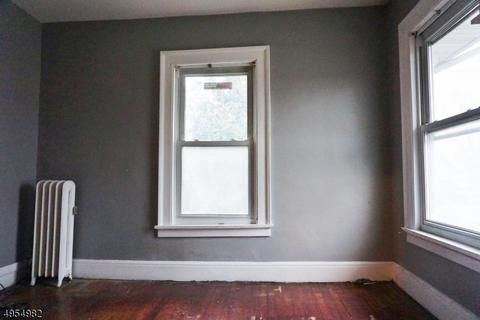 634 E 3rd Ave, Roselle, NJ 07203 photo 11