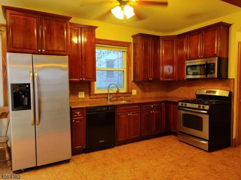 634 E 3rd Ave, Roselle, NJ 07203 photo 2
