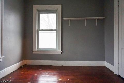 634 E 3rd Ave, Roselle, NJ 07203 photo 10
