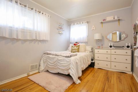1 Beverly Ln, Waldwick, NJ 07463 photo 9