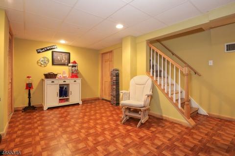 1 Beverly Ln, Waldwick, NJ 07463 photo 15