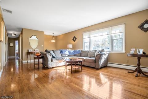 73 Baldwin Ter, Wayne, NJ 07470 photo 8
