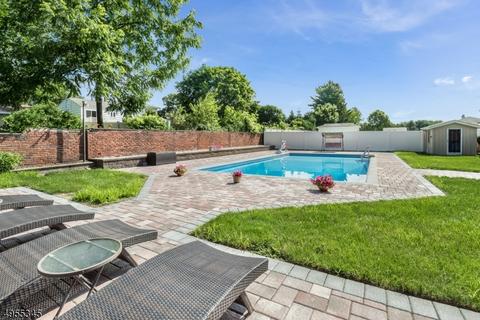 73 Baldwin Ter, Wayne, NJ 07470 photo 5
