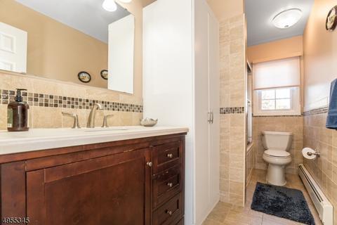 73 Baldwin Ter, Wayne, NJ 07470 photo 22