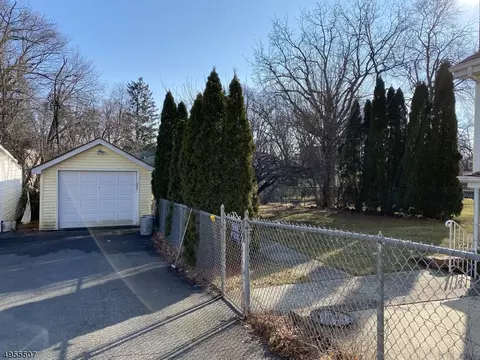 36 High St, Wayne, NJ 07470 photo 2