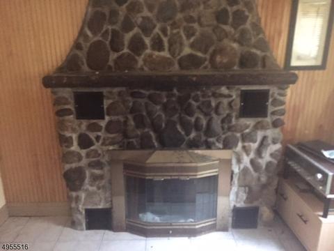 11 South Rd, Wayne, NJ 07470 photo 2