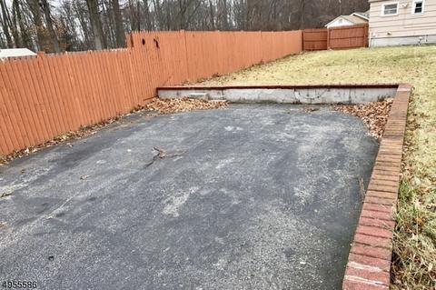 192 Fairfield Rd, Wayne, NJ 07470 photo 3