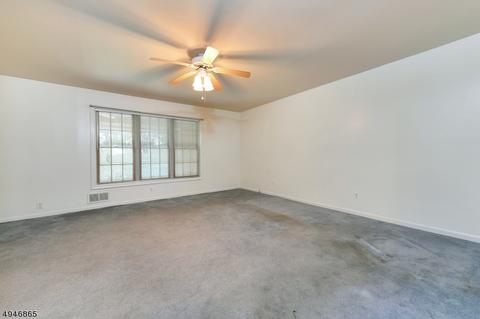 689 Seagull Dr, Paramus, NJ 07652 photo 6