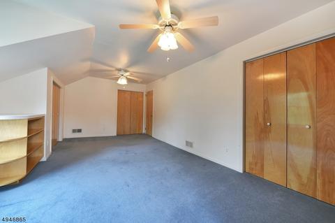 689 Seagull Dr, Paramus, NJ 07652 photo 18