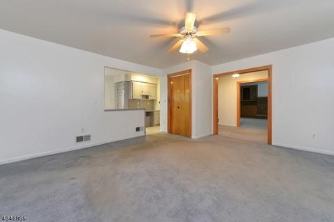689 Seagull Dr, Paramus, NJ 07652 photo 7