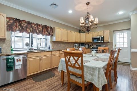 166 Walnut St, Nutley, NJ 07110 photo 4