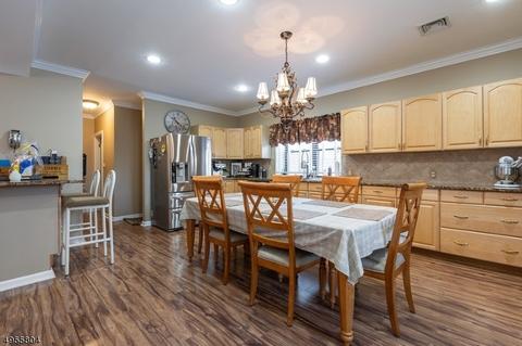 166 Walnut St, Nutley, NJ 07110 photo 2