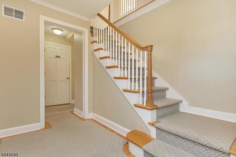 31 Windsor Rd, Summit, NJ 07901 photo 2