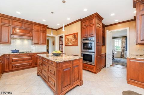 231 Upper Mtn, Montclair, NJ 07043 photo 6