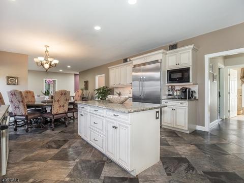 20 Apple Ln, Wayne, NJ 07470 photo 12