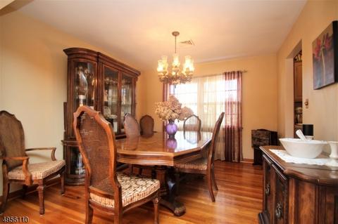 35 Este Pl, Bloomfield, NJ 07003 photo 6