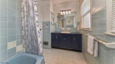 4 Hoover Pl, Wayne, NJ 07470 photo 21