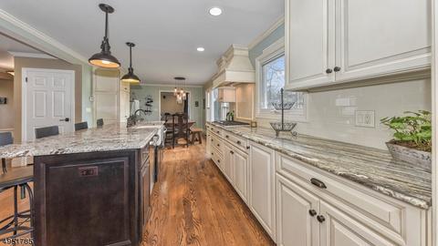 4 Hoover Pl, Wayne, NJ 07470 photo 11