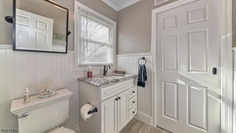 4 Hoover Pl, Wayne, NJ 07470 photo 14