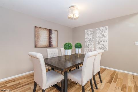 31 Harrier Ct, Wayne, NJ 07470 photo 5