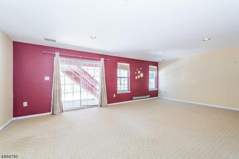 31 Harrier Ct, Wayne, NJ 07470 photo 20