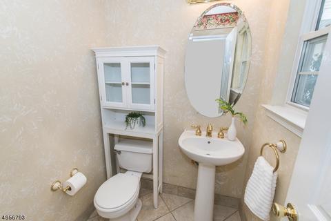 31 Harrier Ct, Wayne, NJ 07470 photo 13