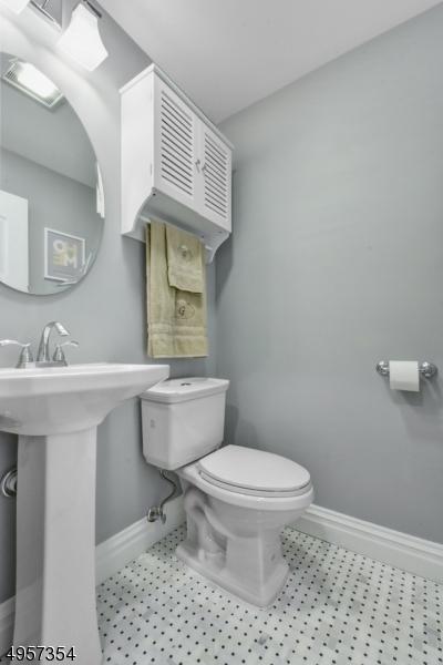 224 Alps Rd, Wayne, NJ 07470 photo 8