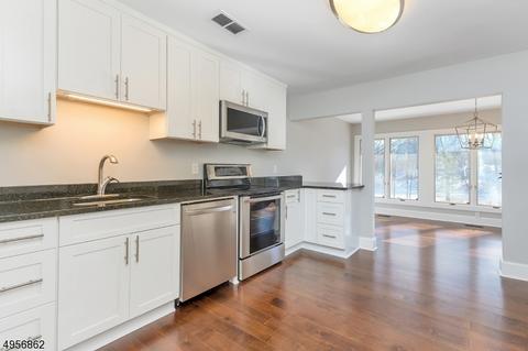 157 E Mendham Rd, Mendham, NJ 07945 photo 3