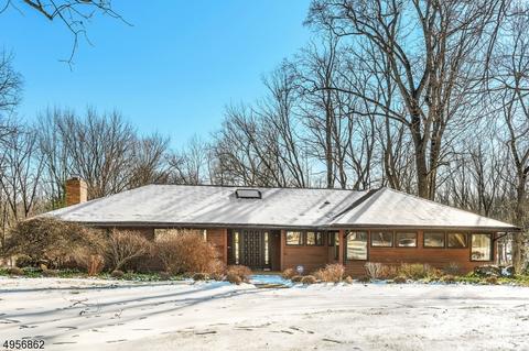 157 E Mendham Rd, Mendham, NJ 07945 photo 1