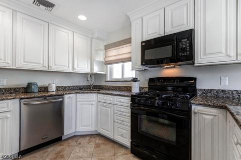 9 Hemlock Ter, Springfield, NJ 07081 photo 5