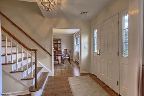 37 Phoenix Dr, Mendham, NJ 07945 photo 3