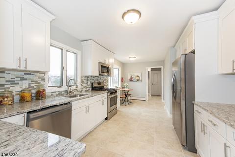 45 Tammy Ter, Wayne, NJ 07470 photo 4