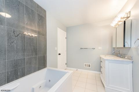 45 Tammy Ter, Wayne, NJ 07470 photo 17