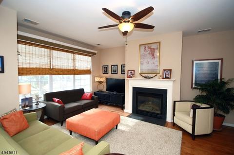 9 Paddock Ln, Flemington, NJ 08822 photo 2