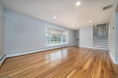 28 Walnut Dr, Montville Twp., NJ 07058 photo 6