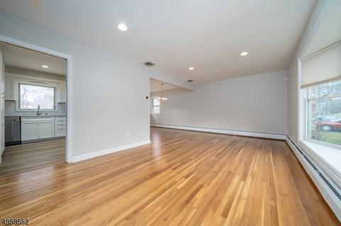 28 Walnut Dr, Montville Twp., NJ 07058 photo 5