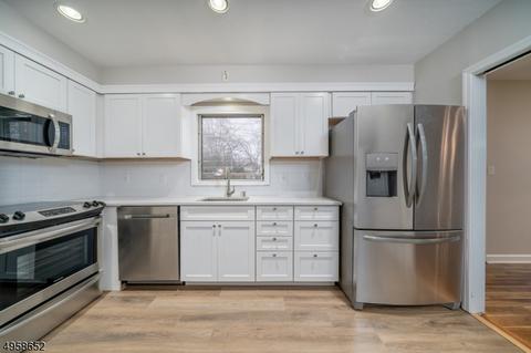28 Walnut Dr, Montville Twp., NJ 07058 photo 12