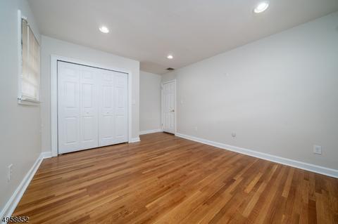 28 Walnut Dr, Montville Twp., NJ 07058 photo 3