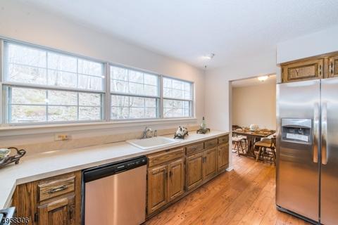 10 Tomahawk Dr, Wayne, NJ 07470 photo 6