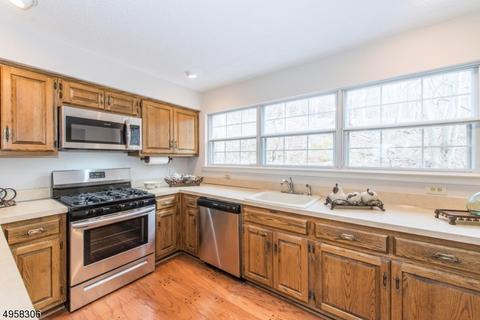 10 Tomahawk Dr, Wayne, NJ 07470 photo 7