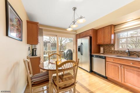 1 Exeter Rd, Bedminster, NJ 07921 photo 4