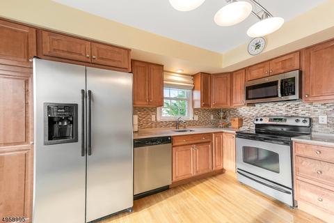1 Exeter Rd, Bedminster, NJ 07921 photo 5