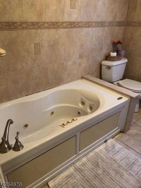 509 E 3rd Ave, Roselle, NJ 07203 photo 10