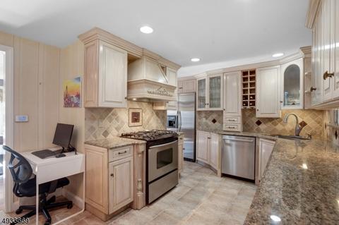 56 Lyons Pl, Springfield, NJ 07081 photo 9