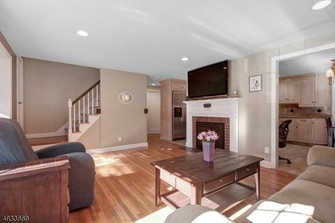 56 Lyons Pl, Springfield, NJ 07081 photo 4
