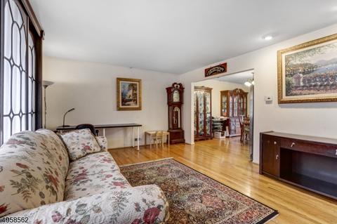 63 Pitt Rd, Springfield, NJ 07081 photo 4