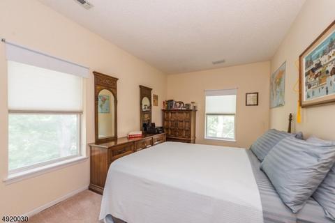 722 Brittany Dr, Wayne, NJ 07470 photo 13