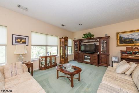 722 Brittany Dr, Wayne, NJ 07470 photo 7