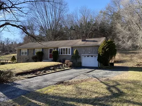 30 Brookside Ave, Hackettstown, NJ 07840 photo 1